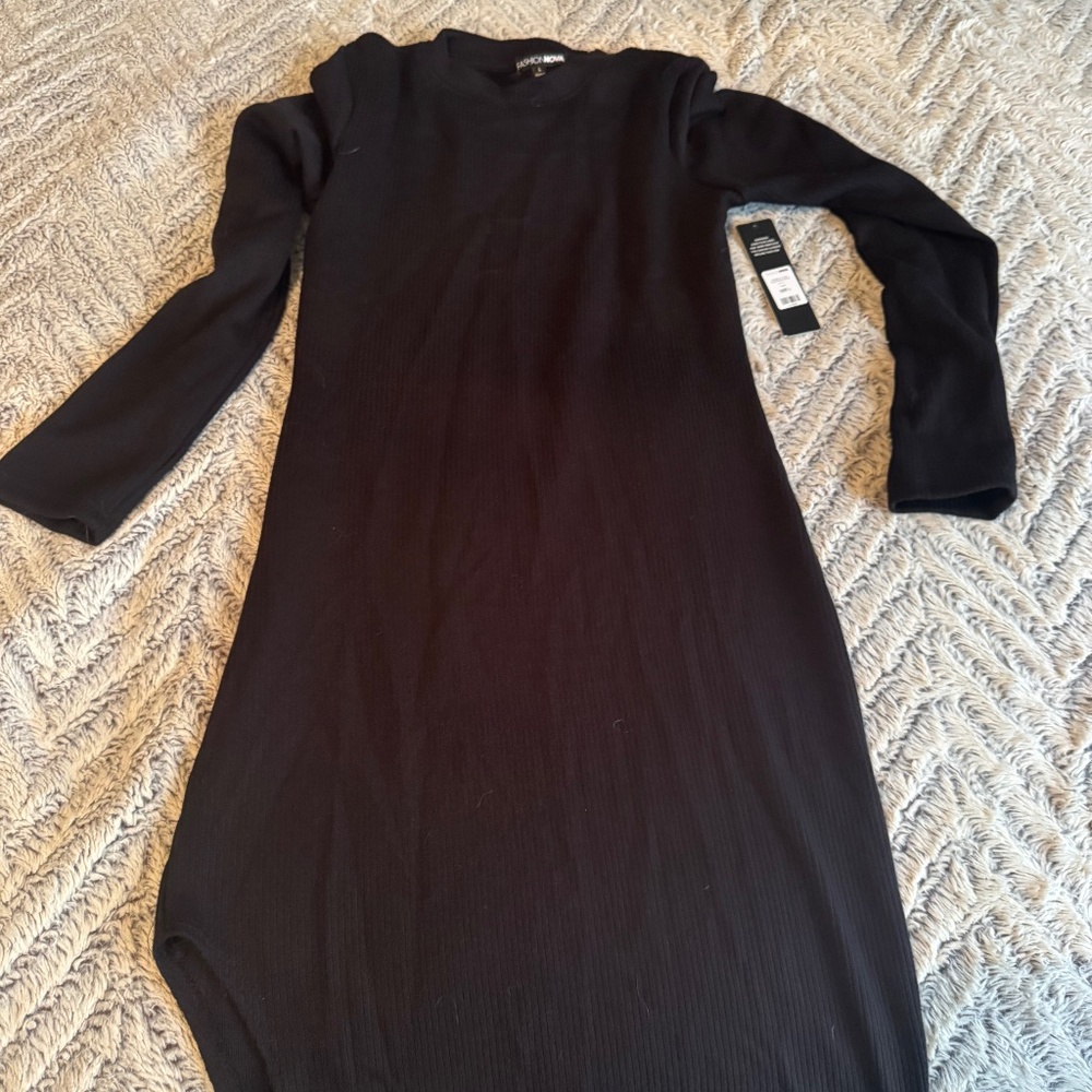 Black long sleeve dress